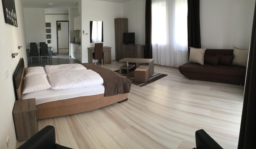 M&F Apartman Egerszalók Esterno foto