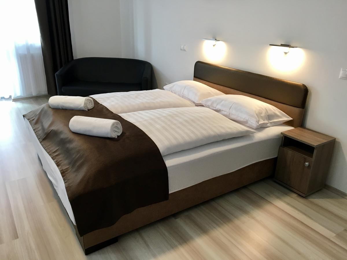 M&F Apartman Egerszalók Esterno foto